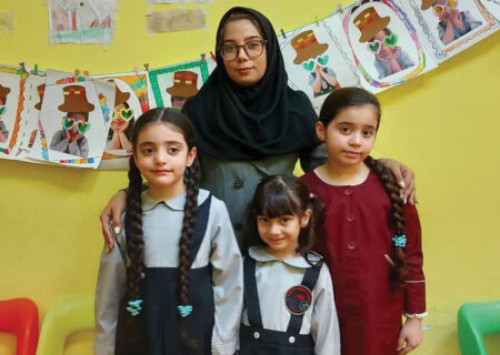 والدین نقش کلیدی در آموزش و شکل گیری شخصیت کودک دارند