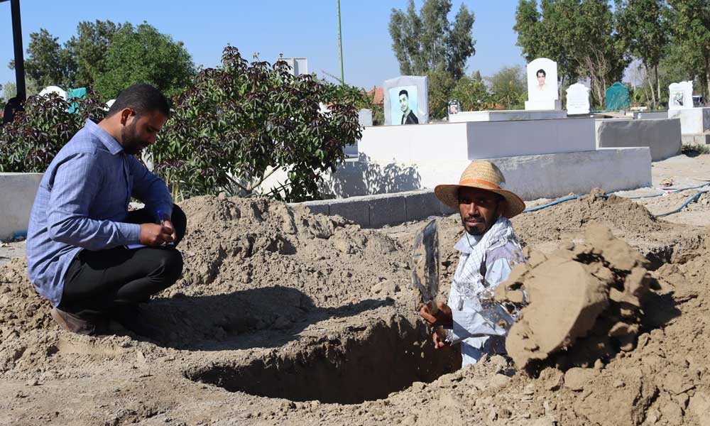 قدر همدیگر را تا زنده‌ایم، بدانیم