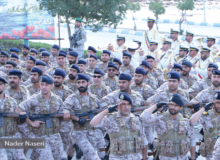رژه روش ارتش جمهوری اسلامی ایران در بندرعباس