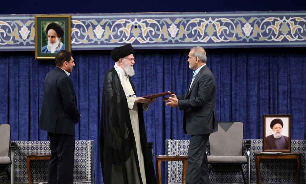 رأی‌ ملت ایران به شخصیت فرزانه، صادق، مردمی و دانشمند را تنفیذ می‌کنم