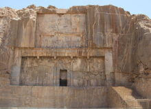 تکذیب ریزش سقف آرامگاه اردشیر دوم در تخت جمشید