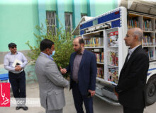 آیین کتابخانه گردی با حضور مردم و مسئولین در بندرعباس