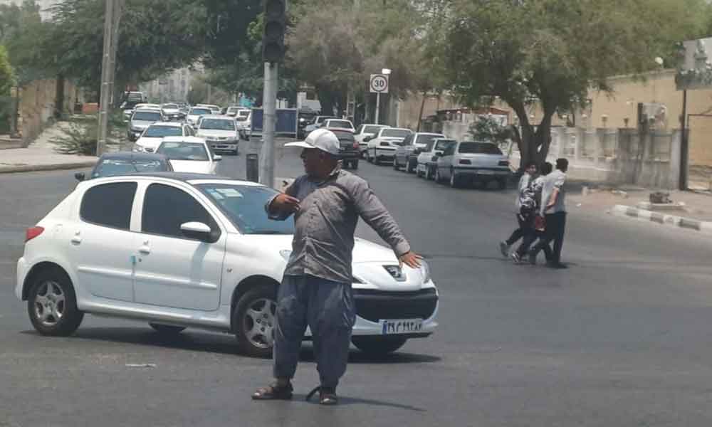آقا مجتبی؛ درس سادگی و خدمت
