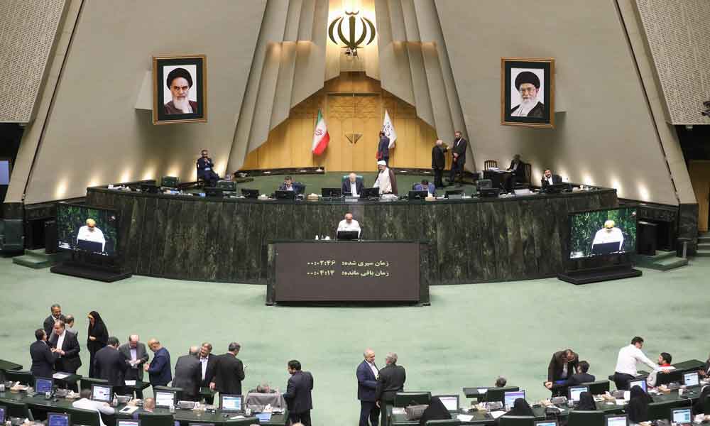 مجلس وزیرنفت را به صحن فرا بخواند