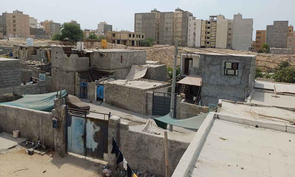 حاشیه نشینان در انتظار سند ملکی