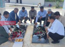 عطر افشانی و غبارروبی گلزار شهدای شهر تخت