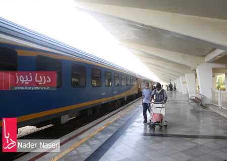 افتتاخ نخستین قطار پنج ستاره هرمزگان