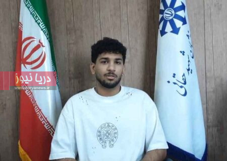 راز موفقیت رتبه دو رقمی کنکور بندرعباس تلاش، پشتکار و همراهی دوستان