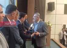 درخشش شرکت شیشه فلوت هرمز در همایش تجلیل از صنعتگران و معدنکاران نمونه هرمزگان