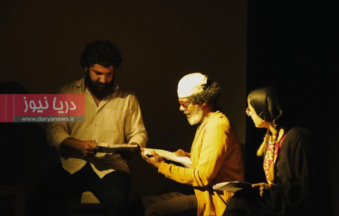 نگاهي به نمايش و نمايش نامه خواني پرسش در آموزشگاه لور