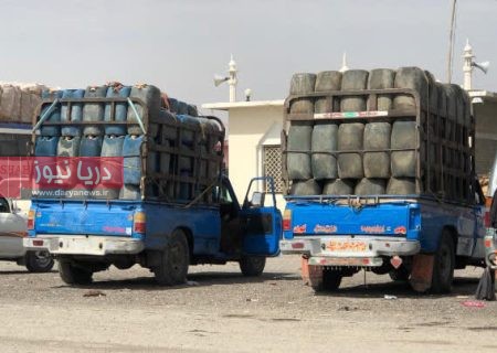 سوخت کش ها مشغول قتل عام مردم هستند