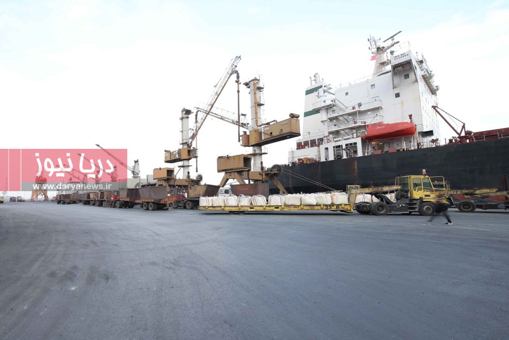 رقابت‌پذیری بنادر ایران کلید احیای صادرات معدنی و اقتصاد دریاپایه