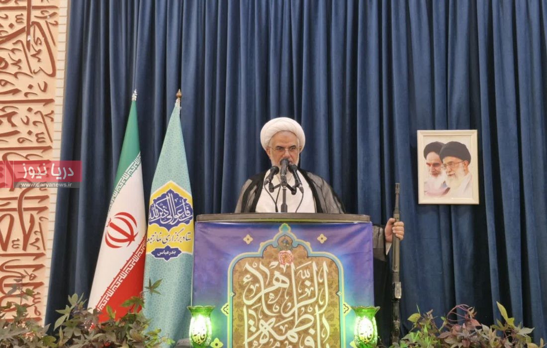 قدردانی امام جمعه بندرعباس از فولاد کاوه در بازسازی مسجد جامع