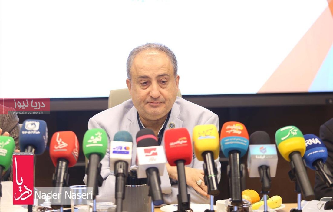 نشست خبری رئیس اتاق بازرگانی هرمزگان با اصحاب رسانه