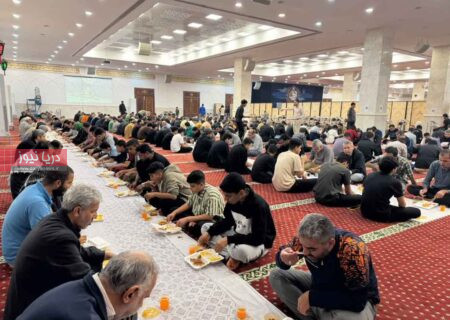 راز و نیاز سه‌روزه‌ی معتکفان در مسجد جامع بندرعباس