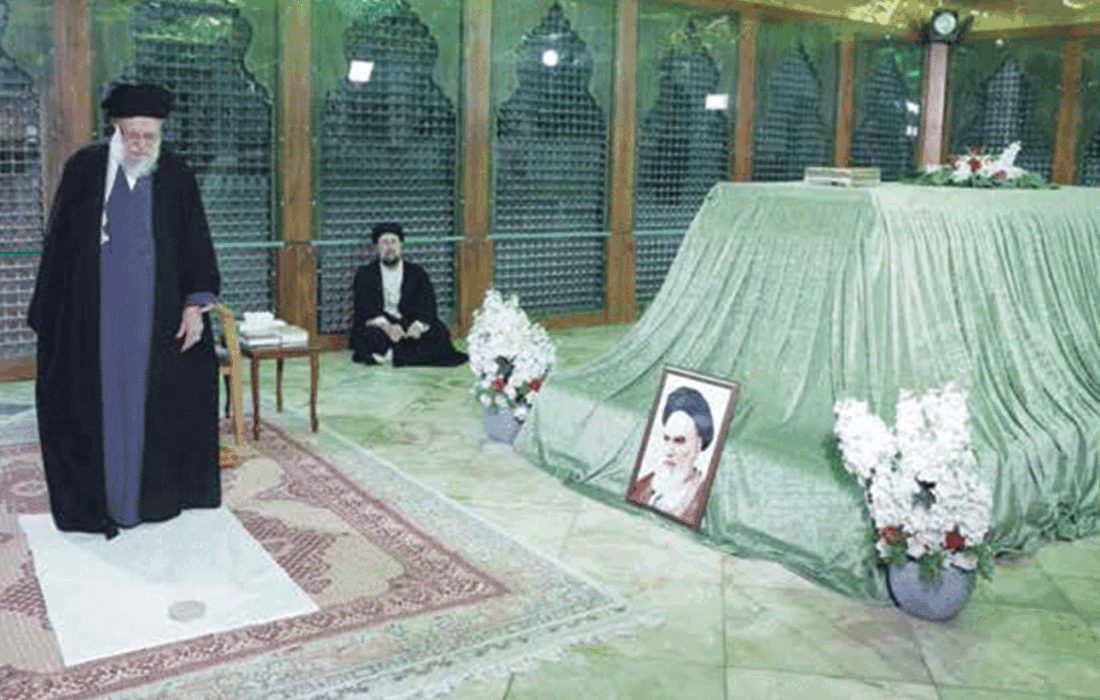 رهبر انقلاب در مرقد مطهر امام راحل(ره) حضور یافتند